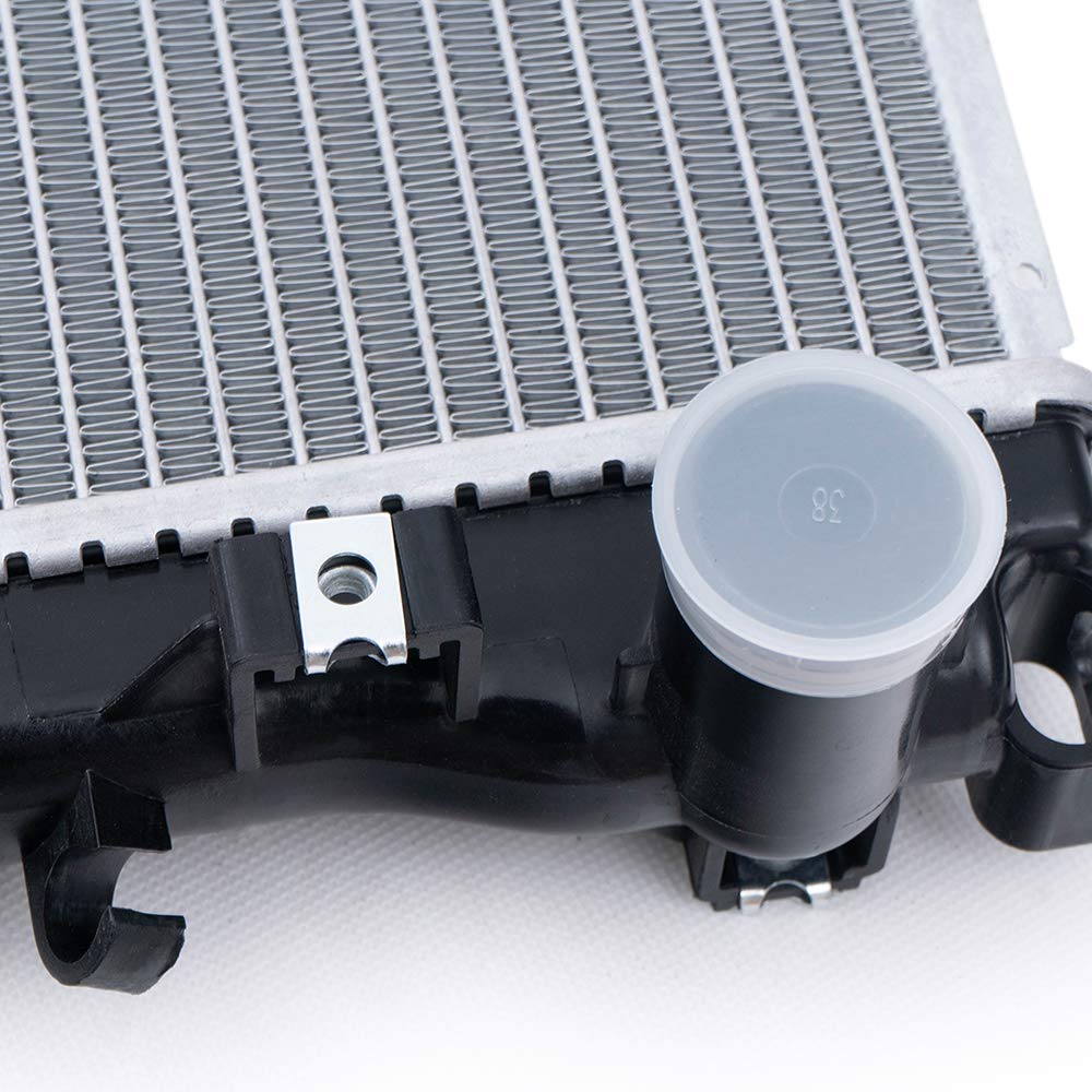 G-PLUS Aluminum Radiator Compatible with Chrysler 300/Dodge Charger Magnum Challenger SRT8 2005-2008