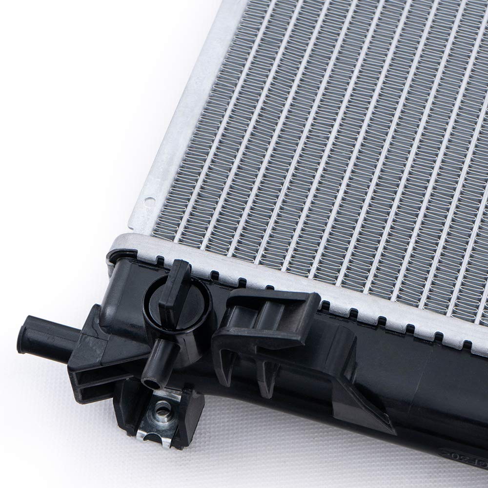 G-PLUS Aluminum Radiator Compatible with Chrysler 300/Dodge Charger Magnum Challenger SRT8 2005-2008